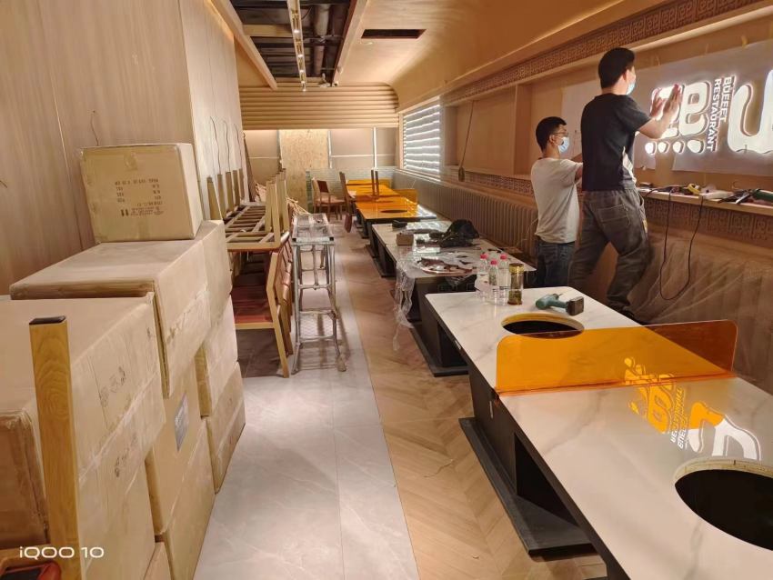 西安博菲克餐桌椅生產(chǎn)車間出庫(kù).jpg